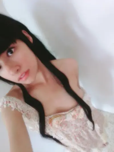 Need more of this cutie. Anyone recognize? cover image