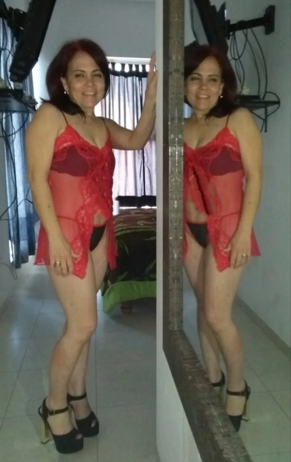 Laura Guadalupe (Delicious slut wife) image 7