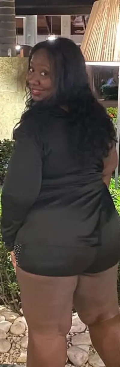 Thick Super Cute Ebony Auntie W/ All The Right Assets I Would Not Pull Out 100 cover image