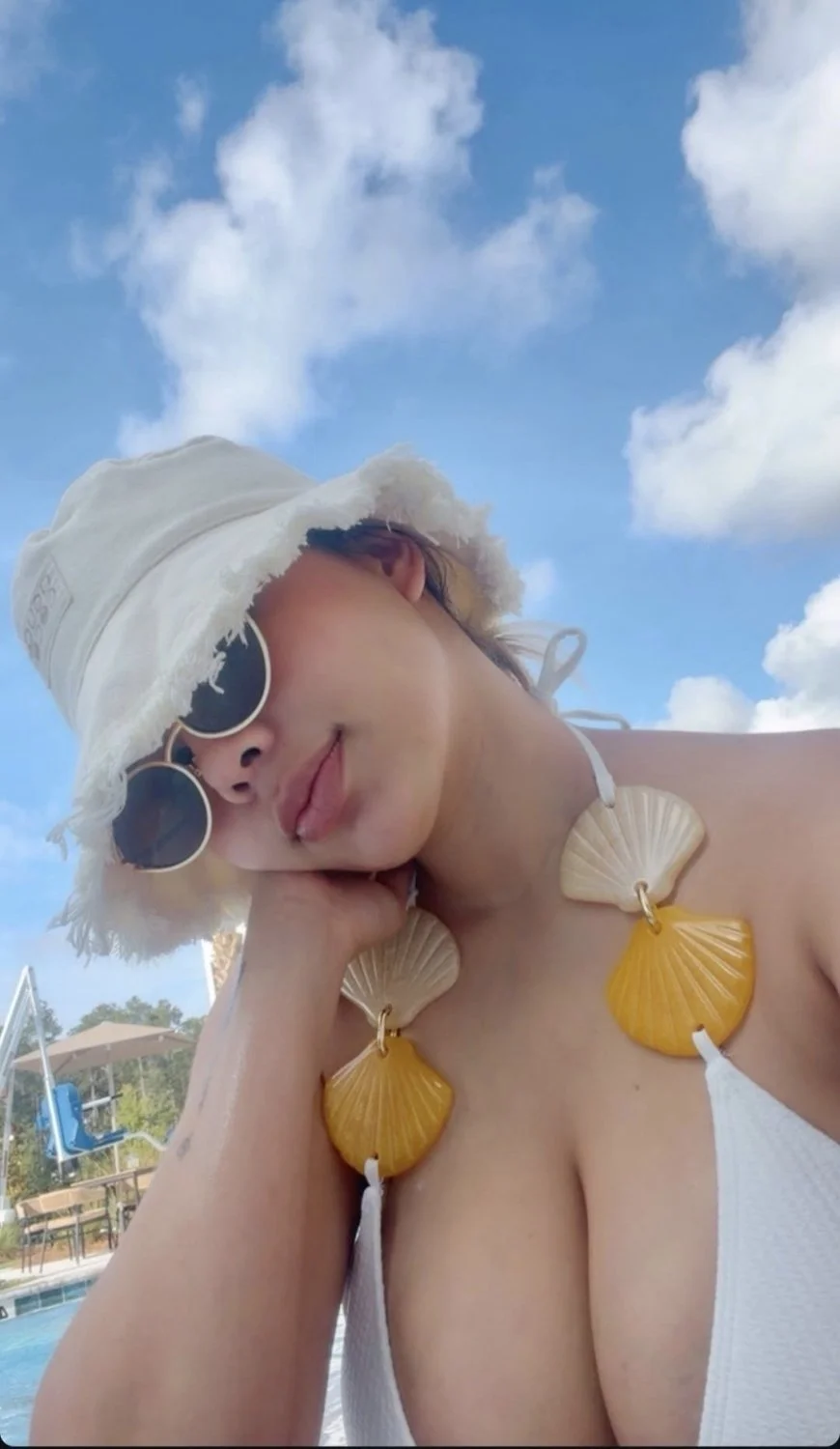 Colombiana milf tetona image 5