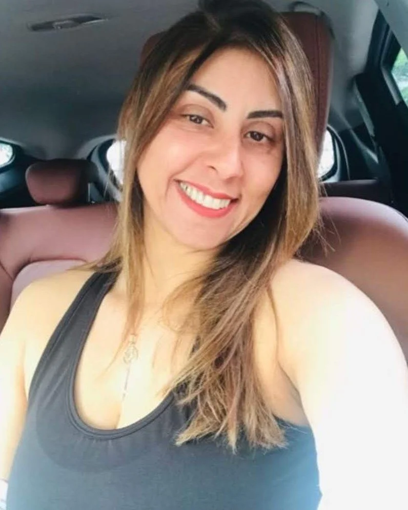 Vagabunda enviada por seguidor dá para os machos na rua main image