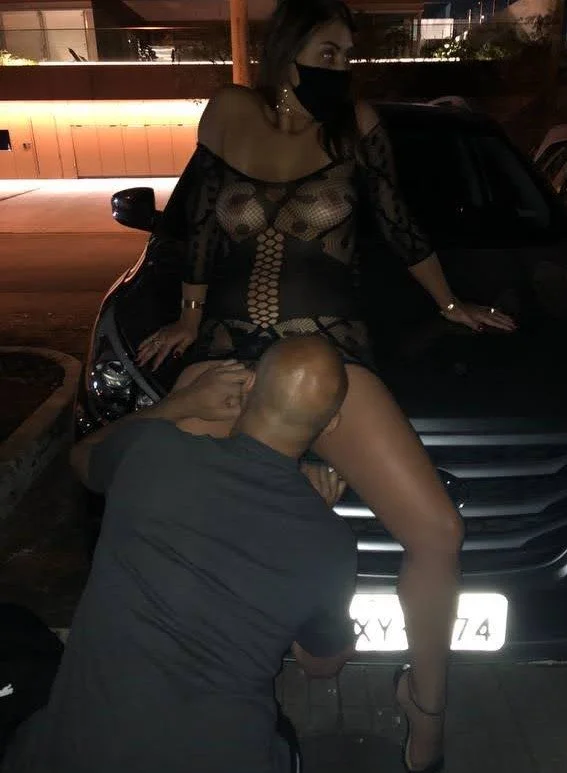 Vagabunda enviada por seguidor dá para os machos na rua image 7