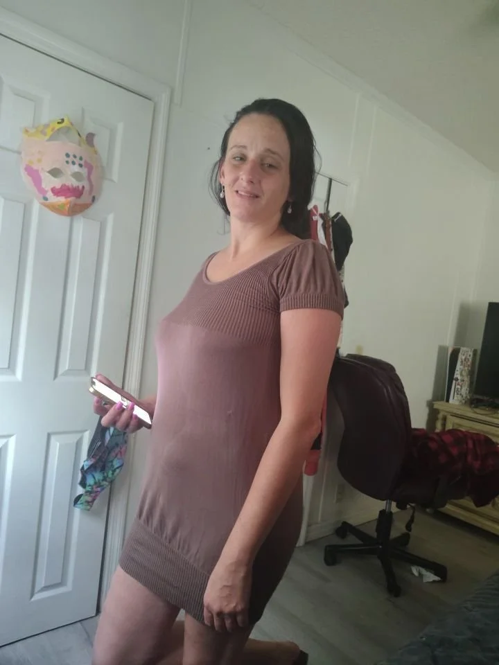 La puta de Pilar 02 🍆 mi vecina calienta pollas image 3