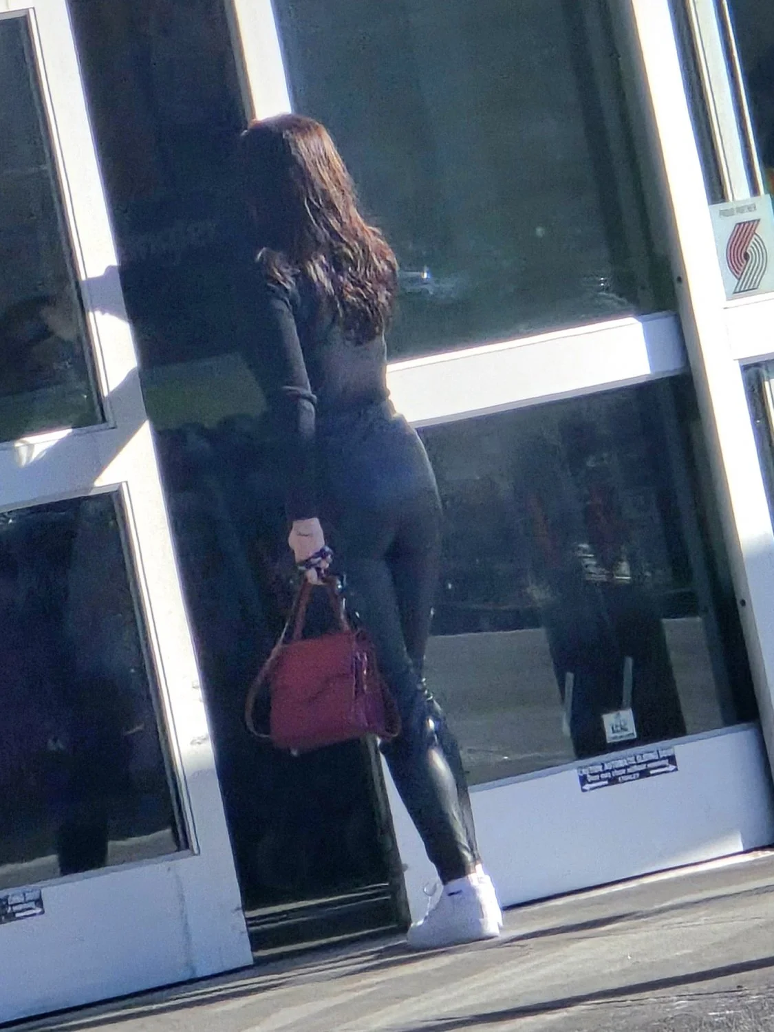 Shopping cheeks image 13