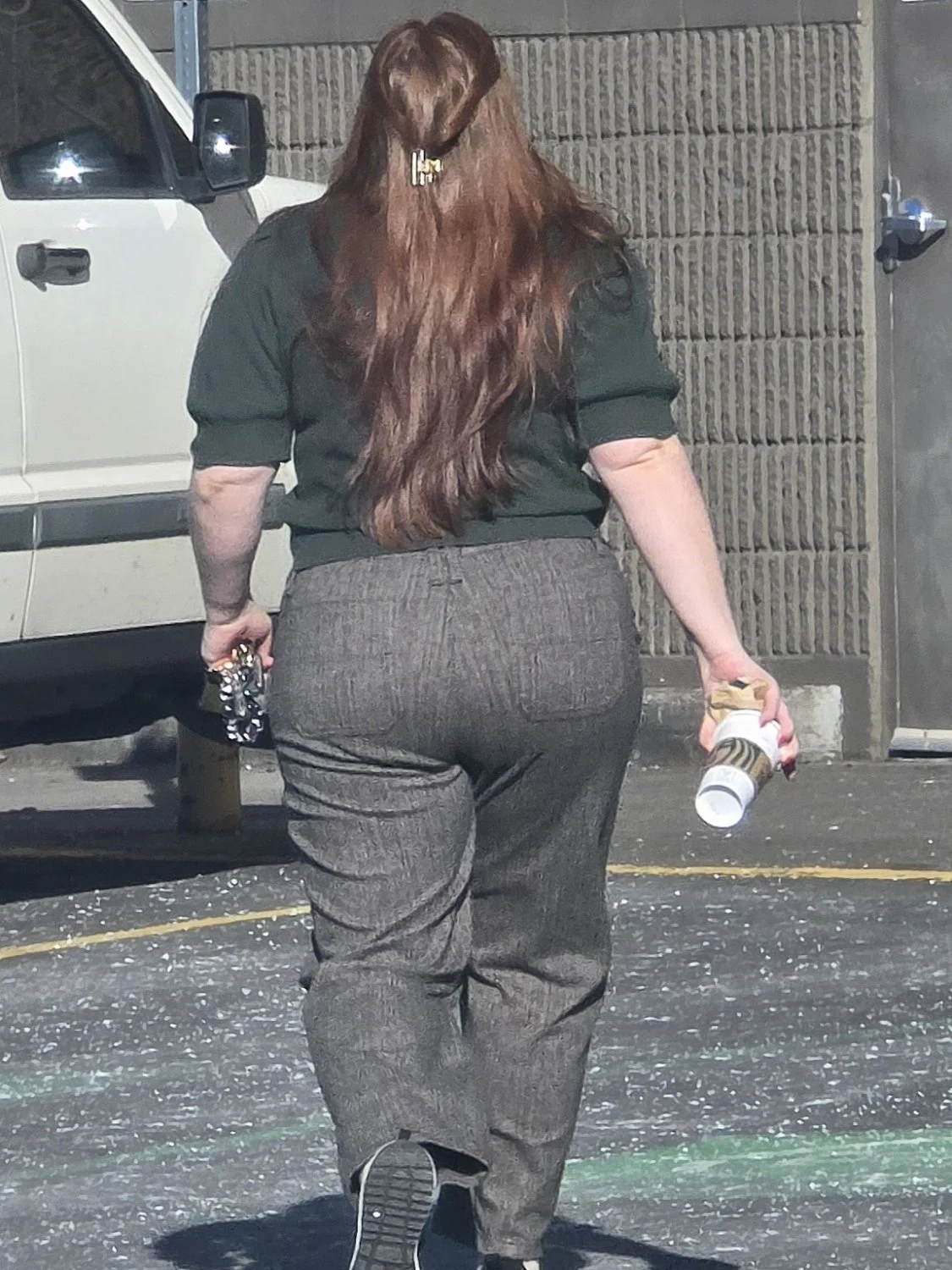 Shopping cheeks image 3