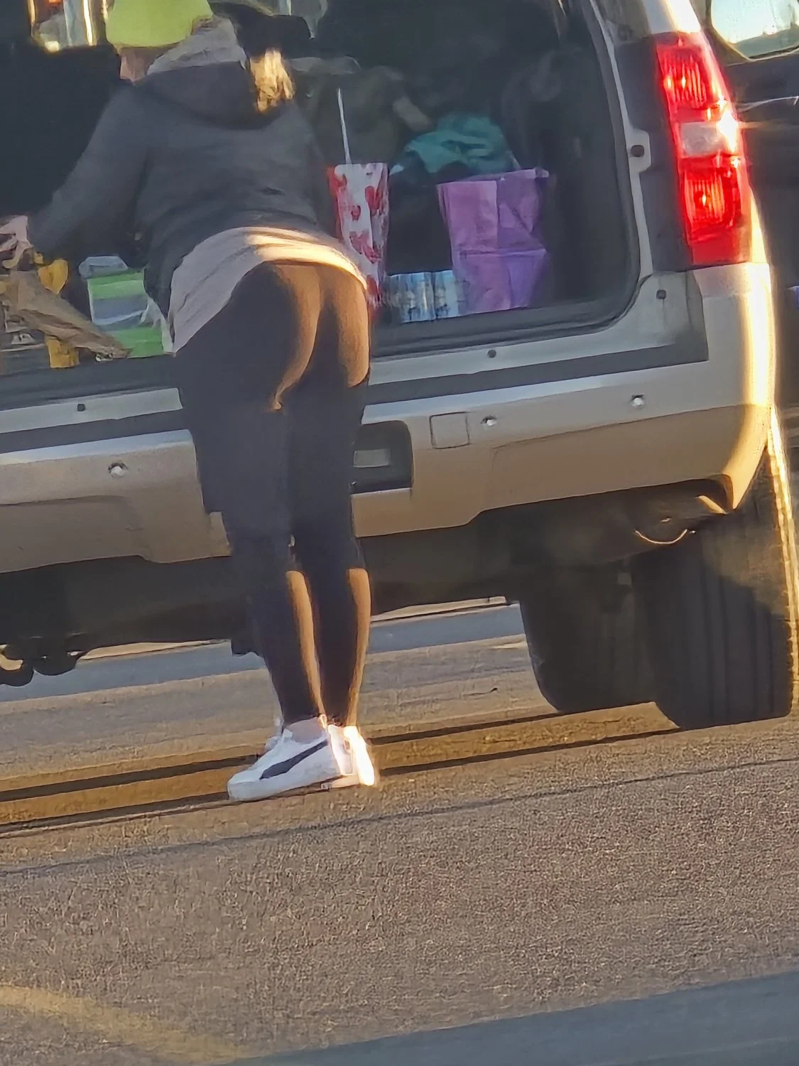 Shopping cheeks image 34