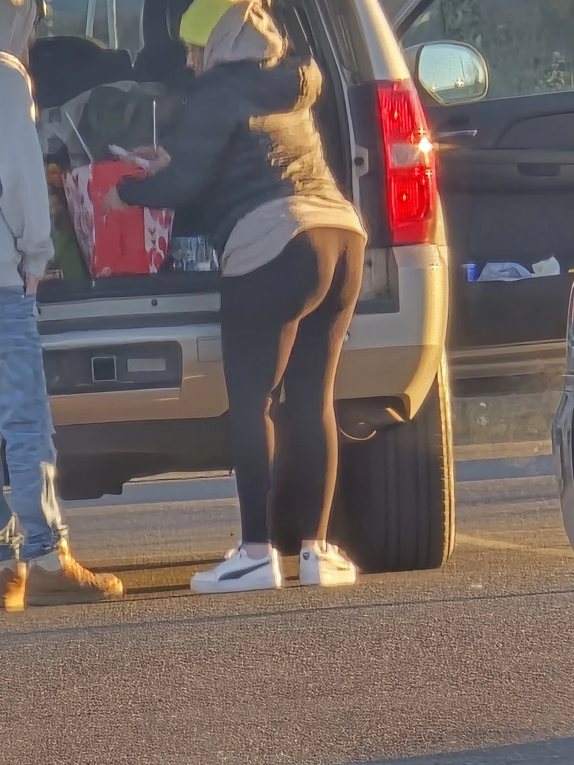 Shopping cheeks image 38