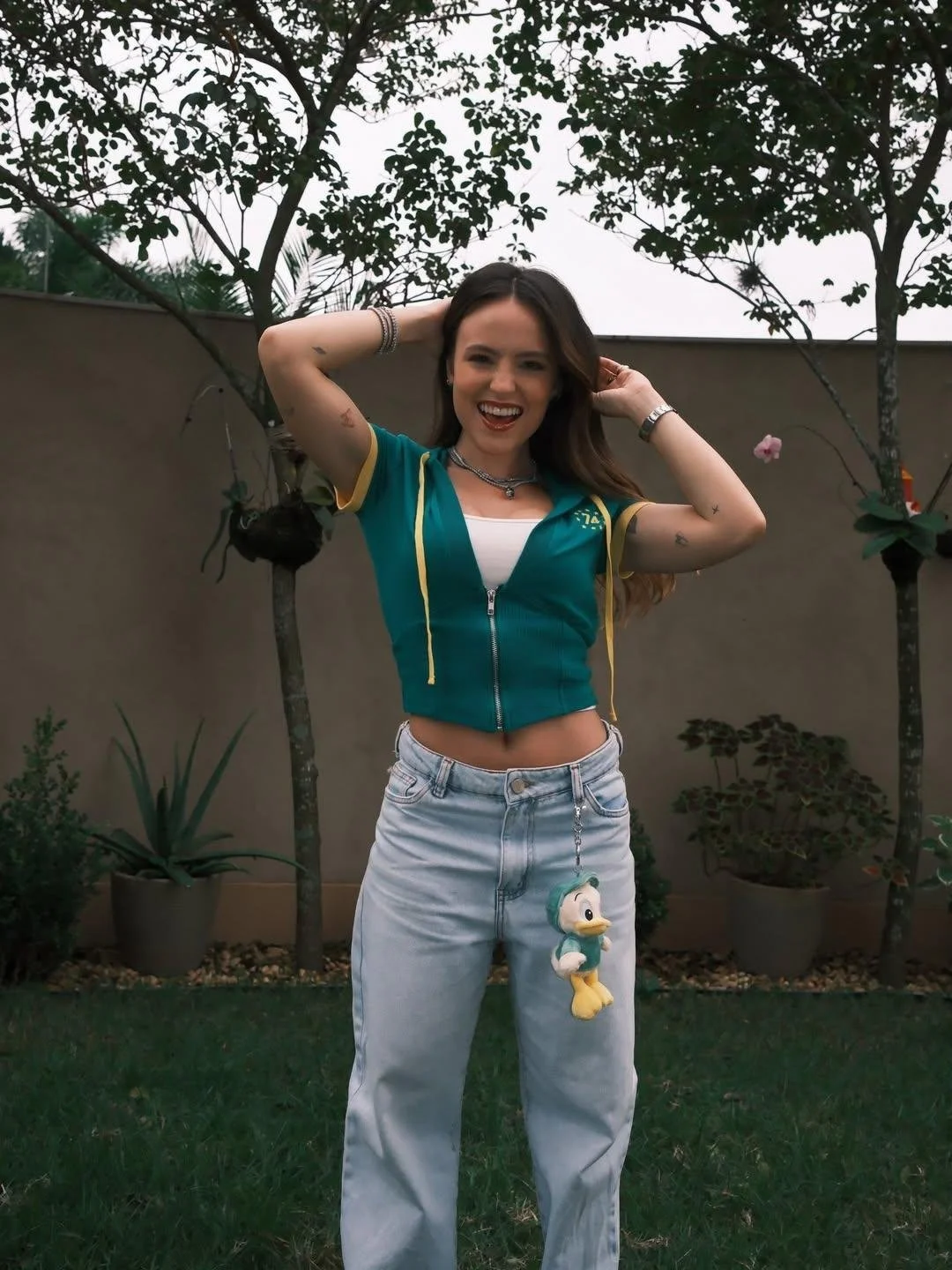 Lari essa muito linda , novas fotos...Larissa Manoela lindona , muito fofa , delicia gostosa !!! image 2