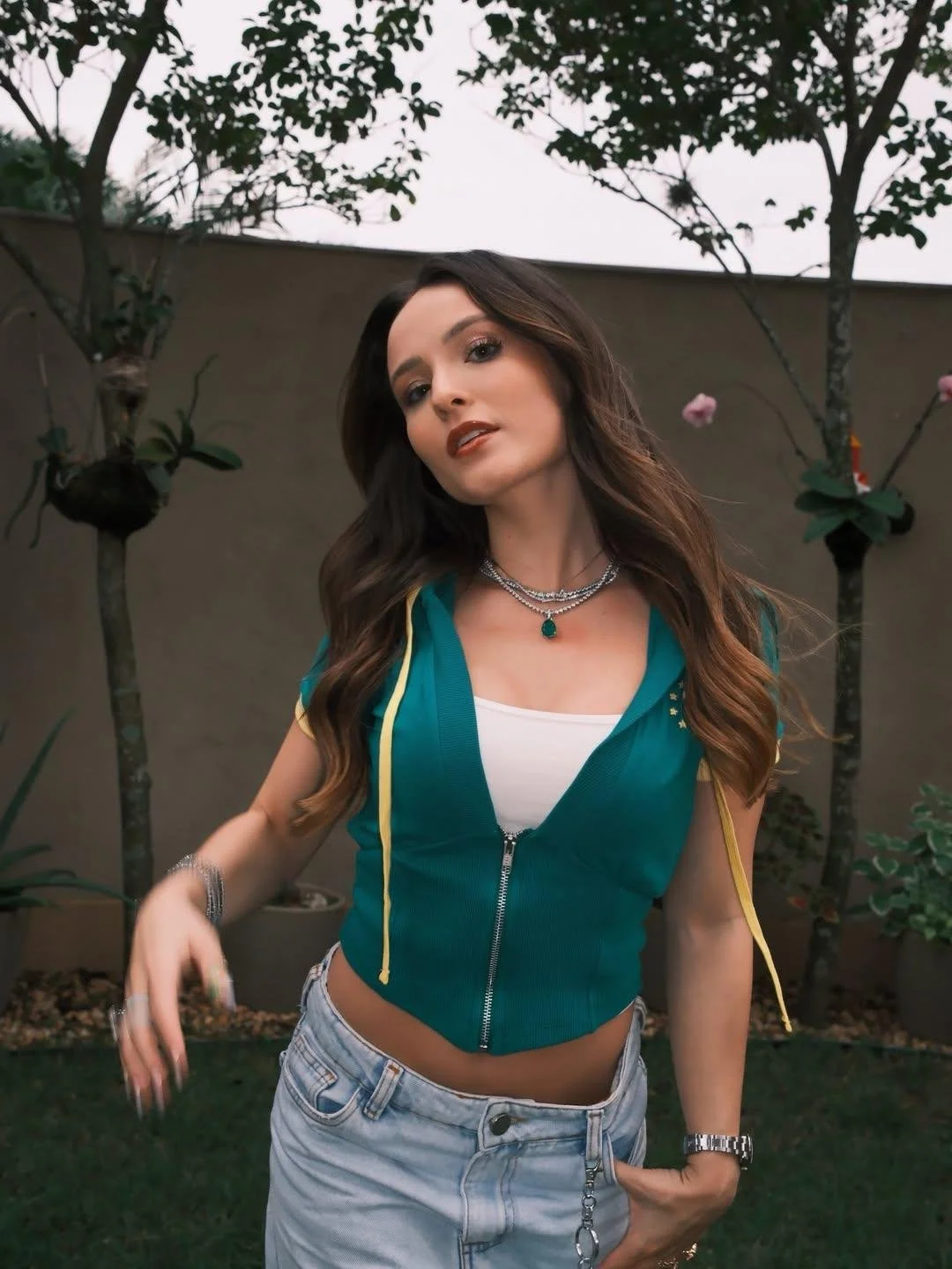 Lari essa muito linda , novas fotos...Larissa Manoela lindona , muito fofa , delicia gostosa !!! image 3