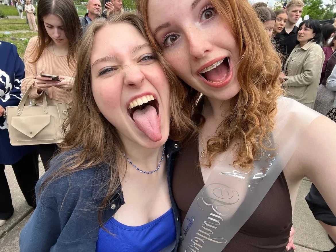 Hot tongue of college slut main image