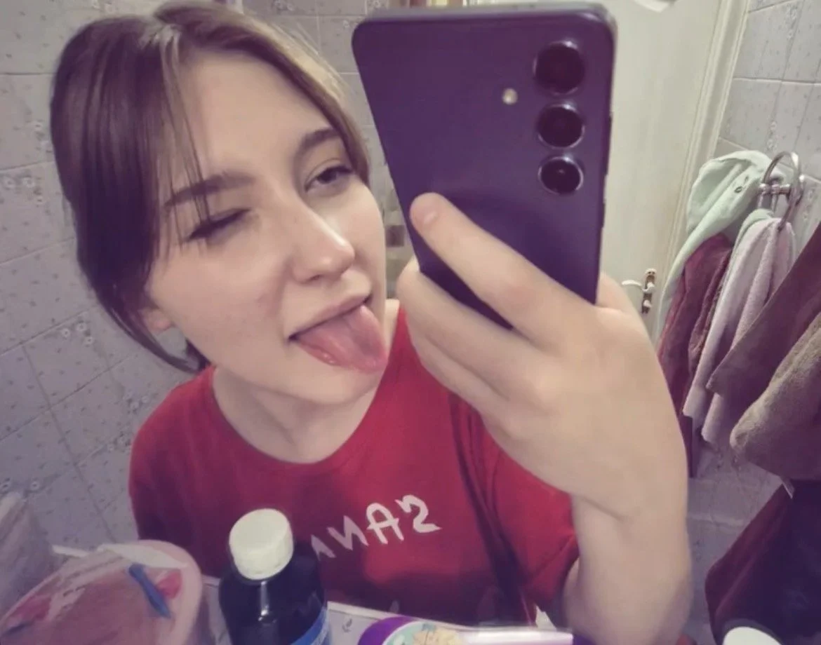 Hot tongue of college slut image 3