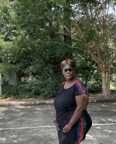 Auntie better stop playing 🍆💦 cover image