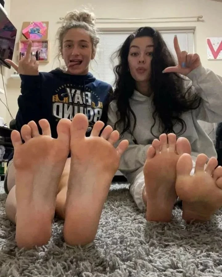 PD #791: College athlete feet image 47