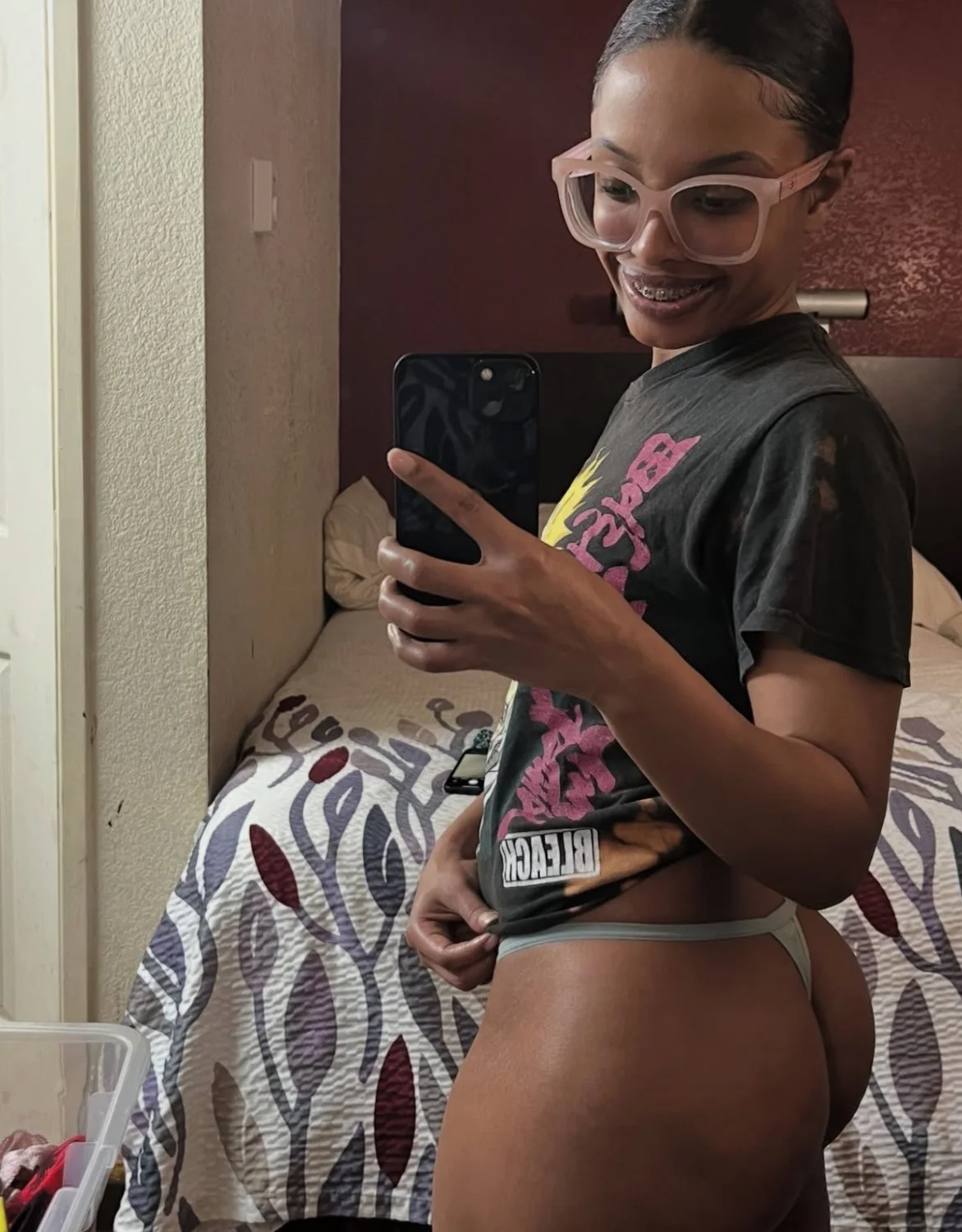 Ebony image 8