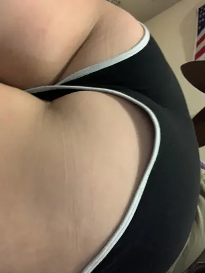 Girlfriend showing it all off for you cover image