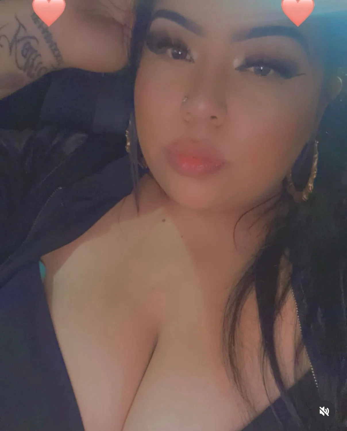 Kimberly Gonzalez sucks dick so good LV702 image 1