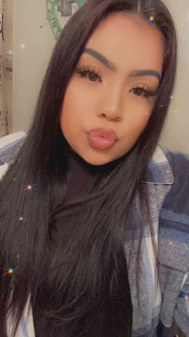 Kimberly Gonzalez sucks dick so good LV702 image 2