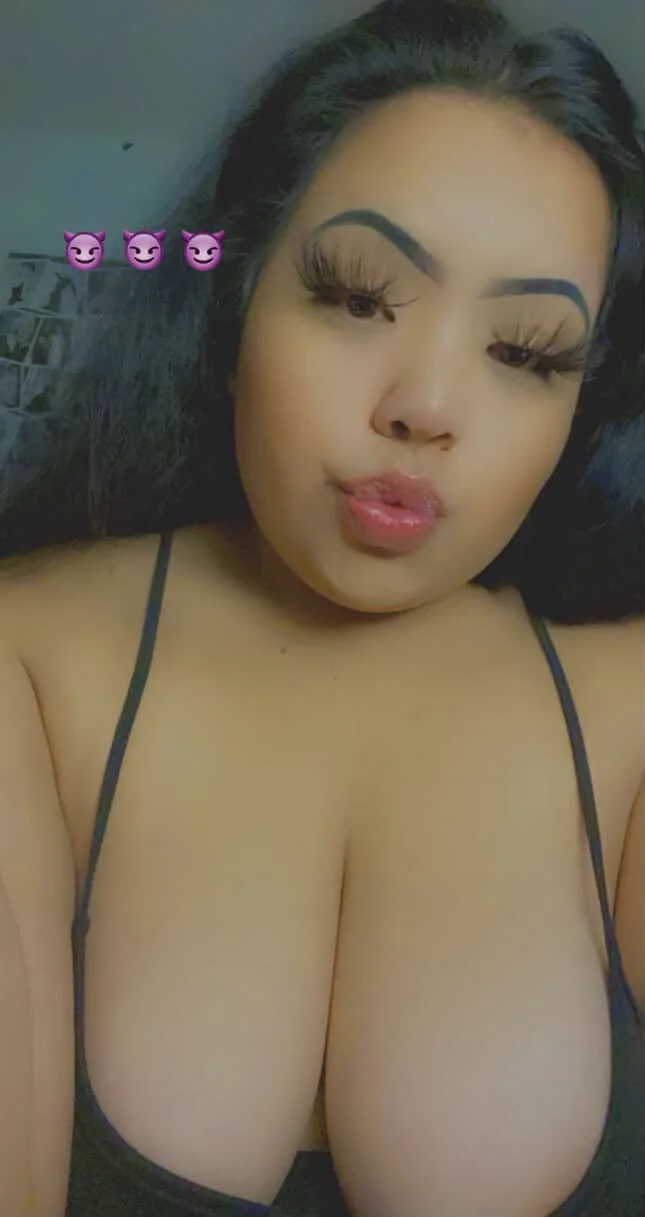 Kimberly Gonzalez sucks dick so good LV702 image 3