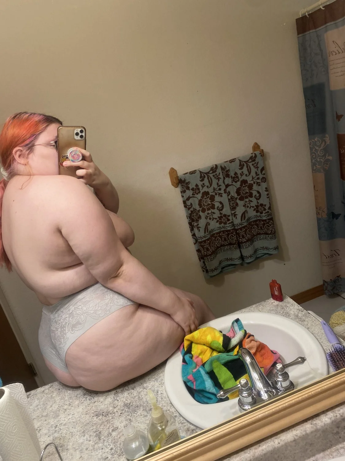 Fat BBW White Girl Ass image 4