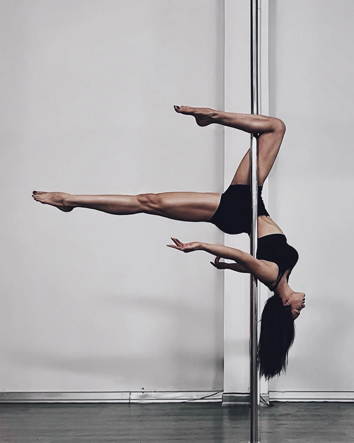 Veronika Mercury image 10