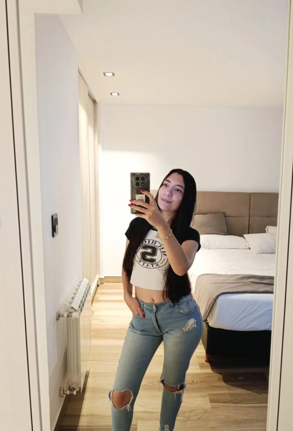 Melany de Monte grande muestra la cola image 3