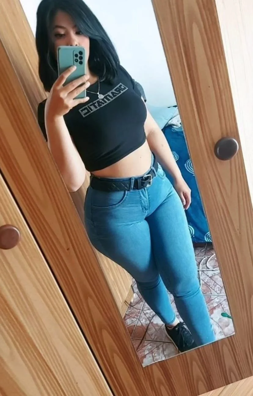 Mixeo de mis putitas image 18