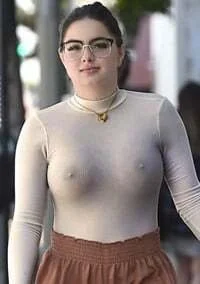 ariel winter image 7