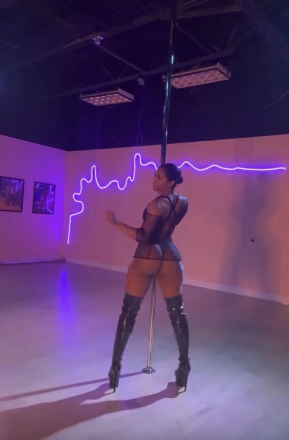 She’s fine as fuck perfect booty main image