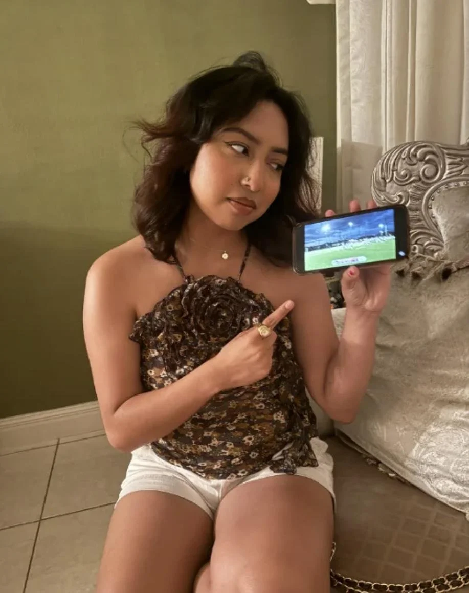 another hot nerd? main image