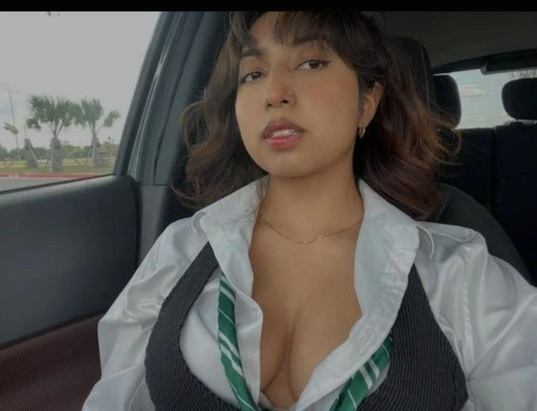 another hot nerd? image 32