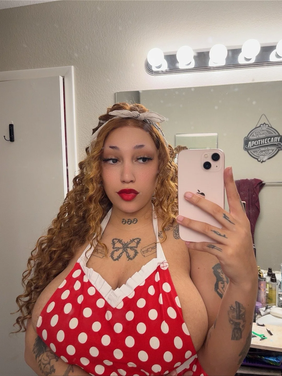 Can I serve myself as your meal? main image