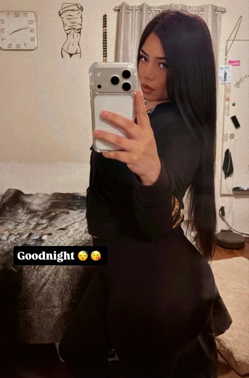 Thick Latina Vero image 2