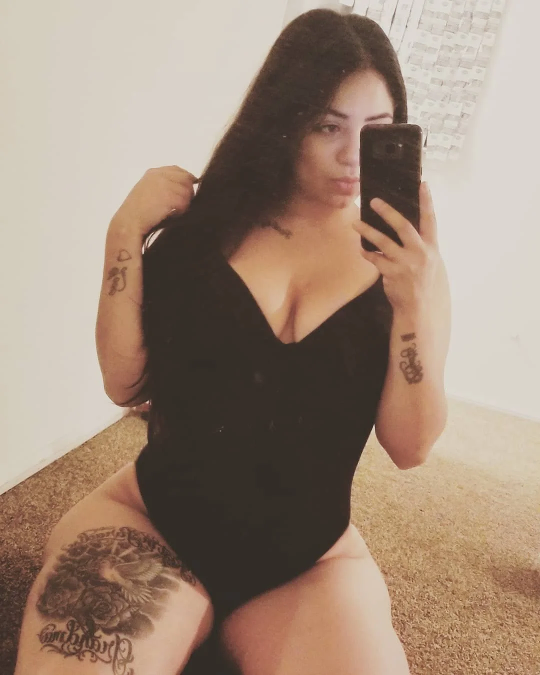 Thick Latina Vero image 22