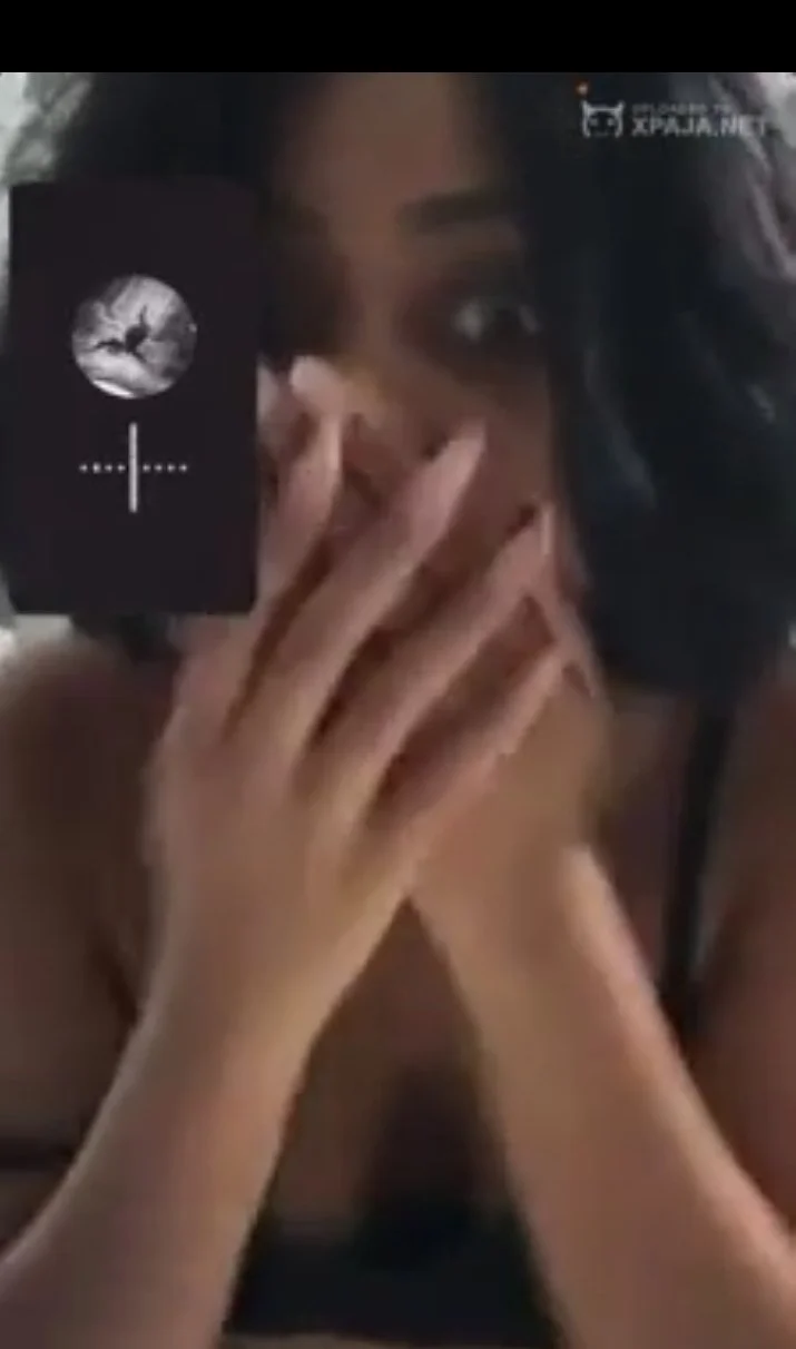 Her mother discovers her. image 4