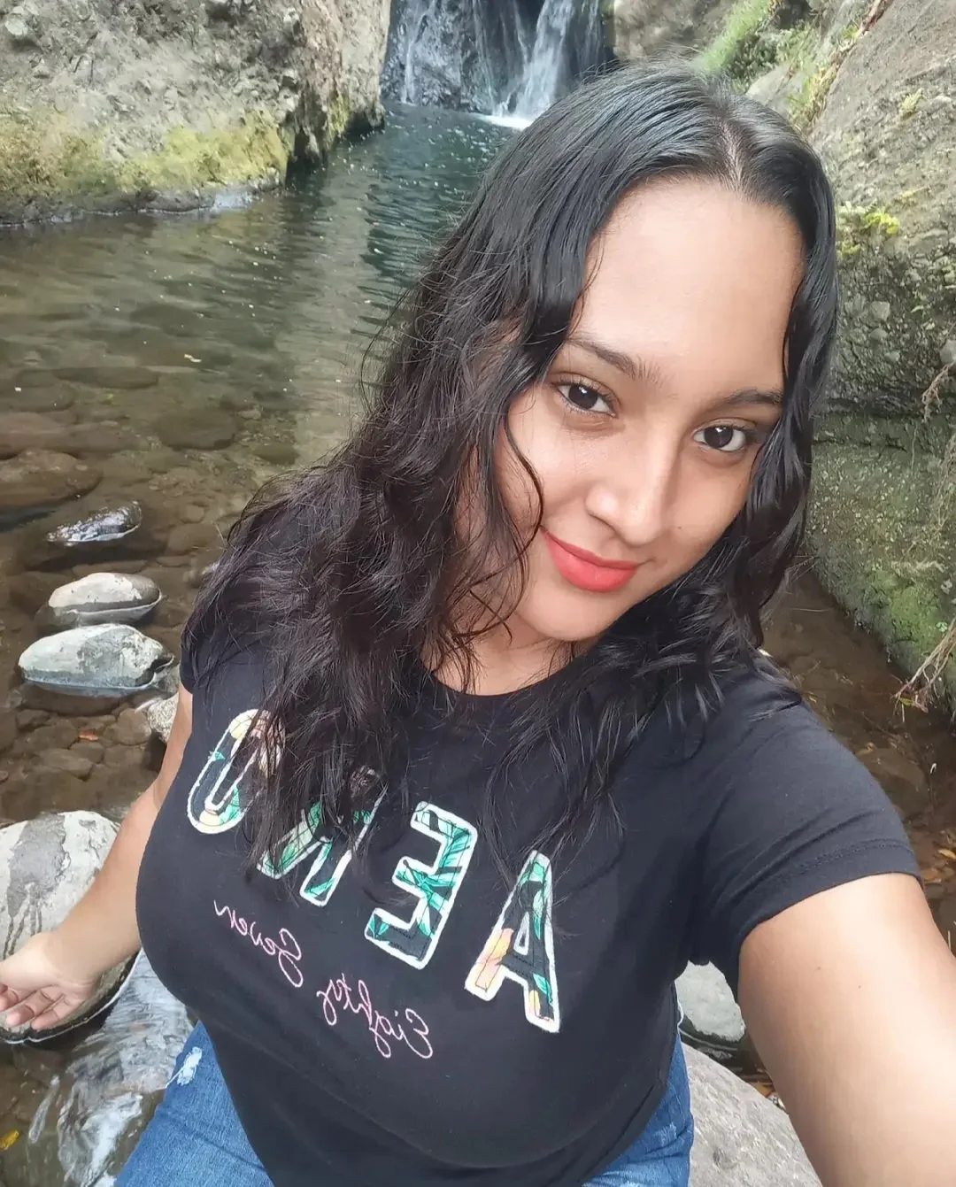 La dueña de mi pajas que morena tan chichona 🤤🤤😋🥵🥵😏 image 15
