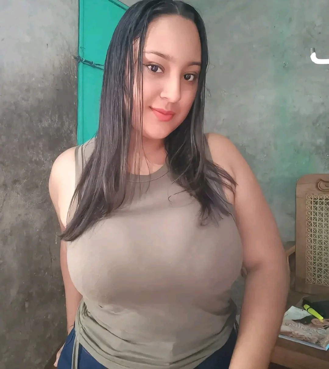La dueña de mi pajas que morena tan chichona 🤤🤤😋🥵🥵😏 image 18
