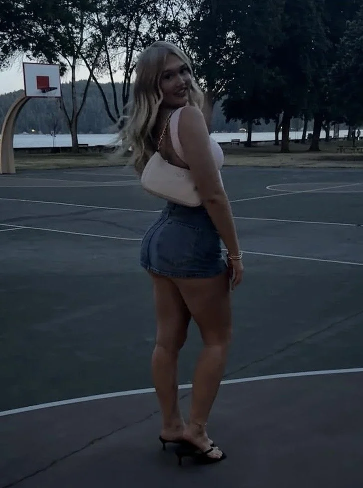 Sexy Teen Blonde image 2