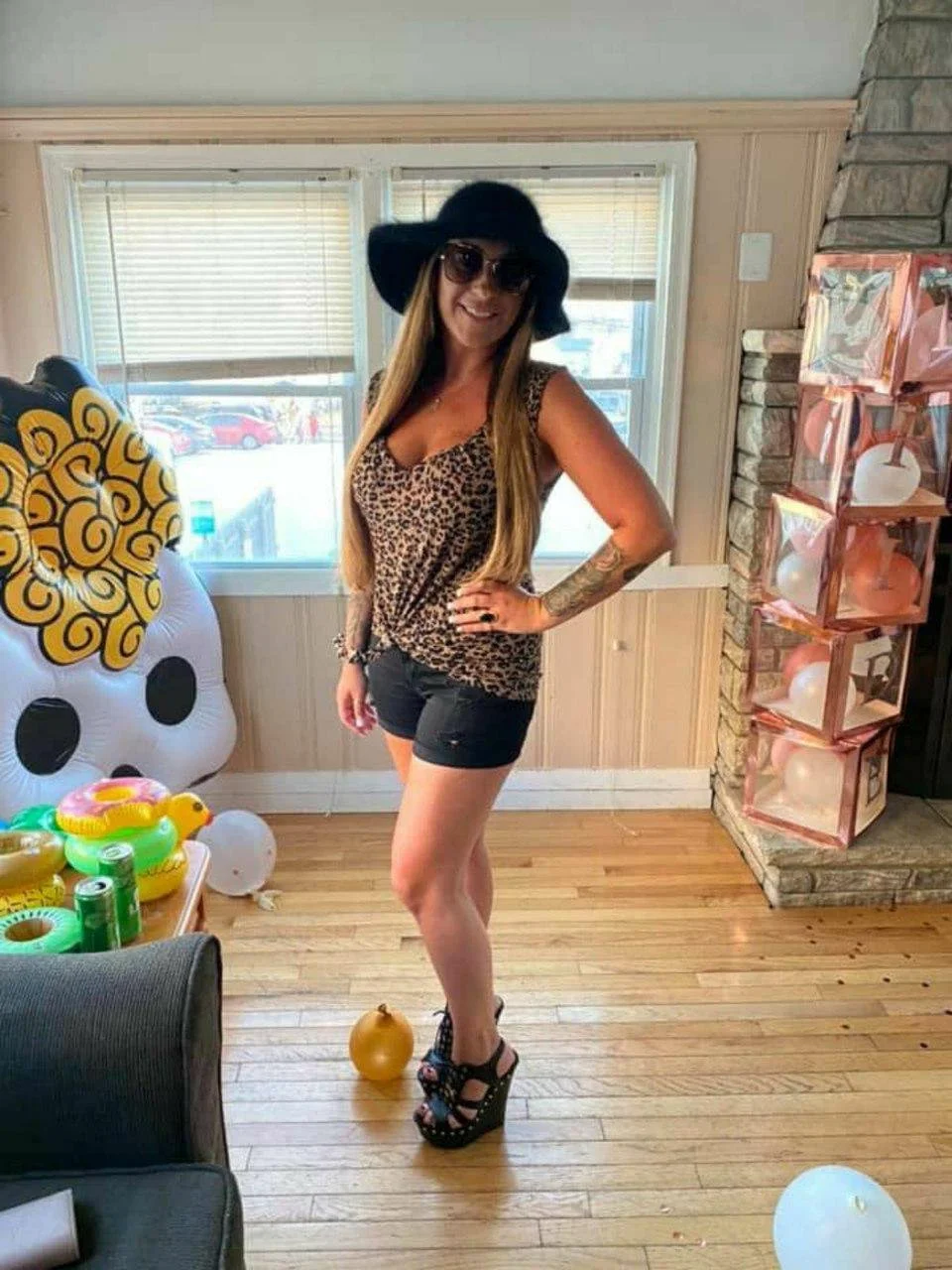 Nikki, 32, loves showing off her body. Takes after her mom Gina image 6