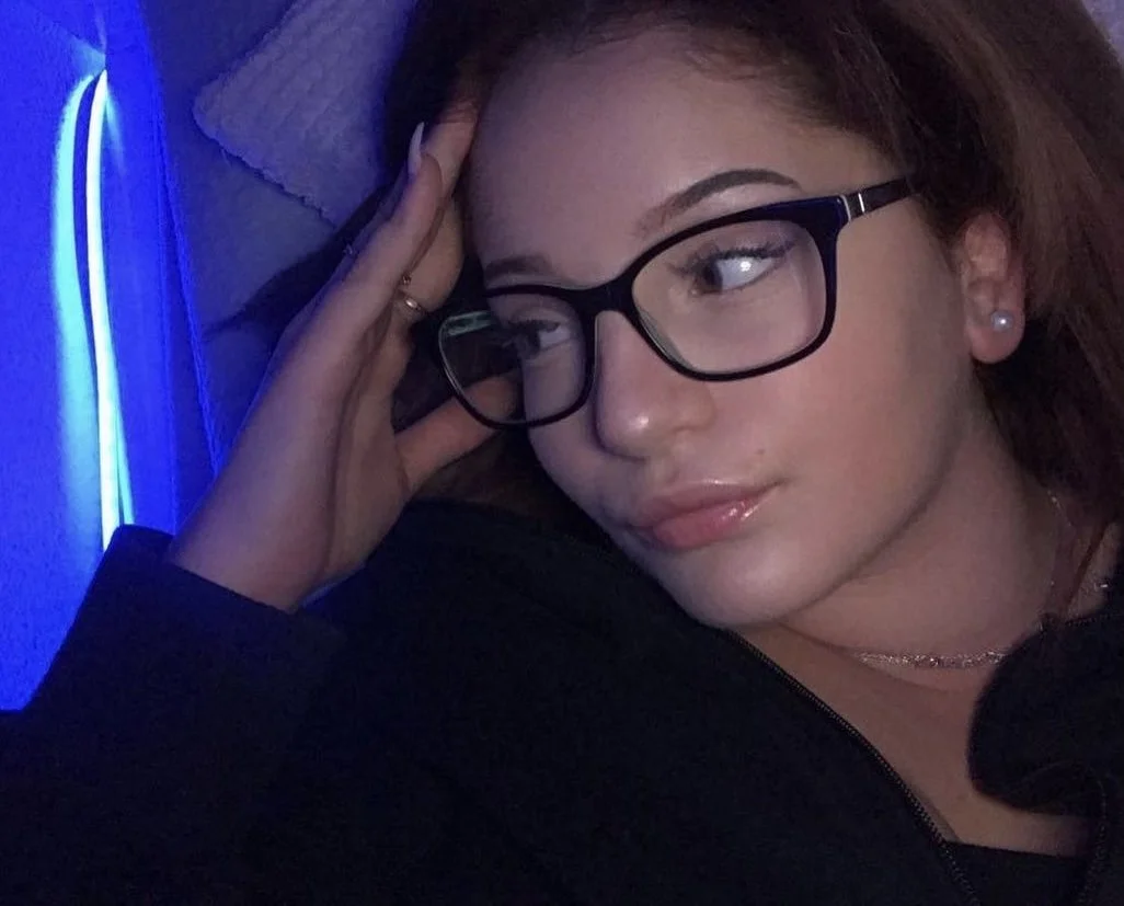 Exposing Fat tits irl slut main image