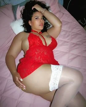 Milf Latina image 5