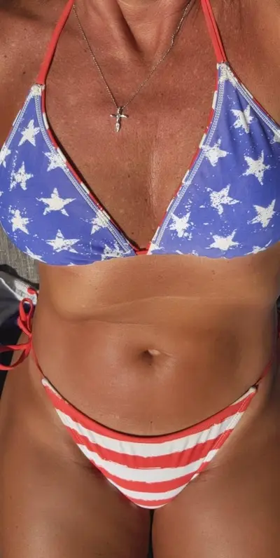 Gorgeous 52 year old Minnesota MILF / GIlF with a phat ass cover image