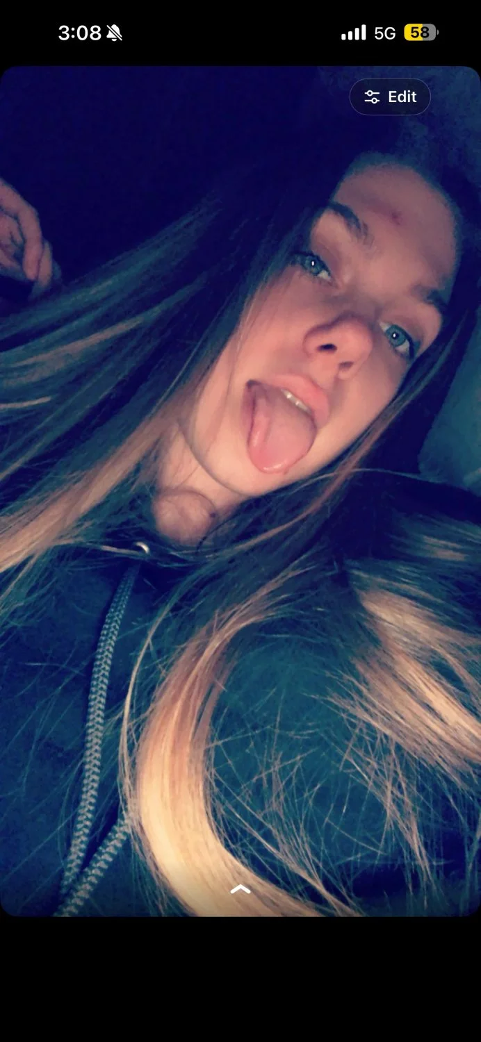 Perfect slut (24) showing off image 9