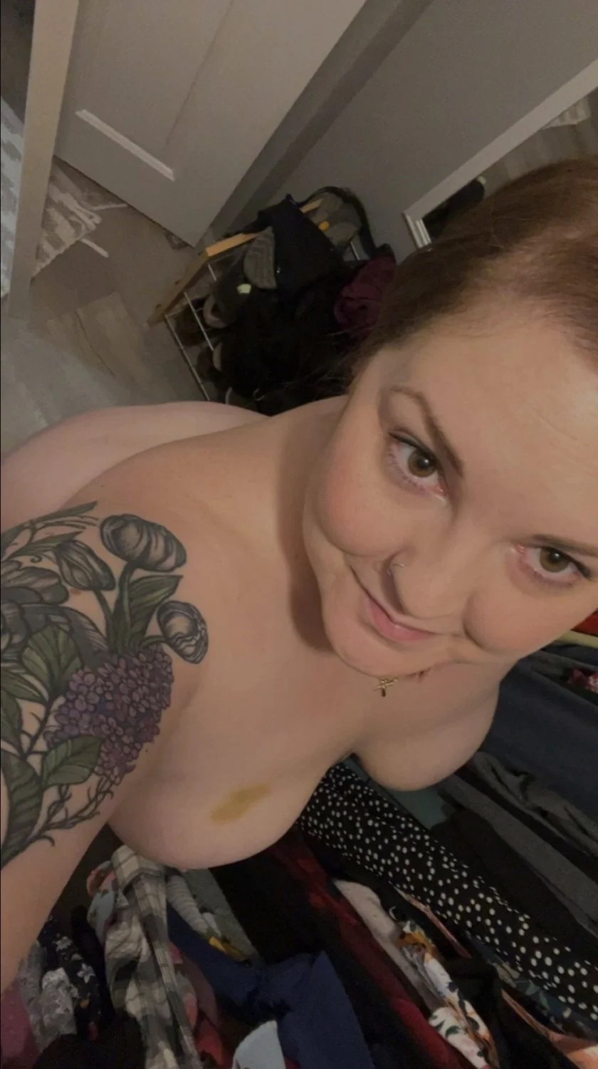 Divorced woman just wanting attention. Comment things to her. She will be reading them. image 13