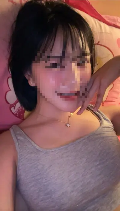girl beautiful expose cover image