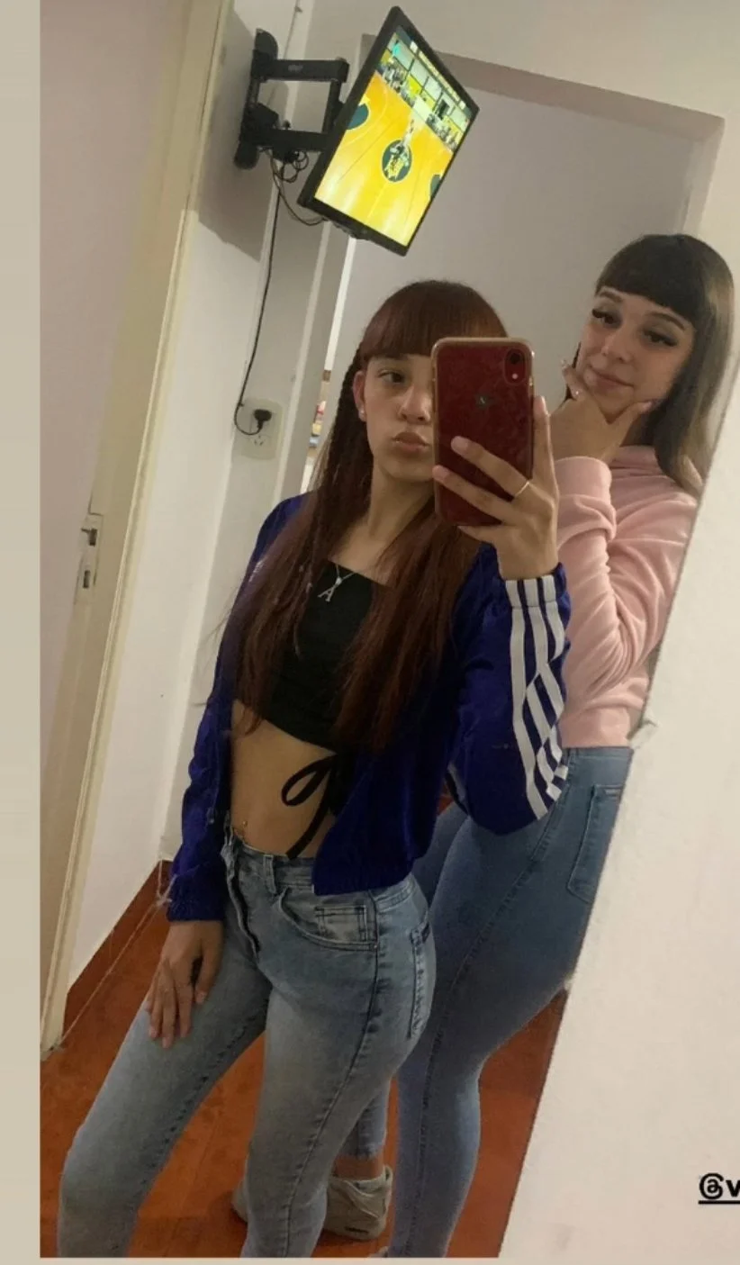 Pendejas Argentinas amigas culonas calientes vende sus nudes hot image 4