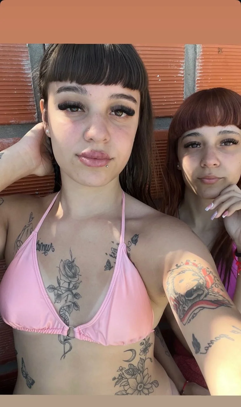 Pendejas Argentinas amigas culonas calientes vende sus nudes hot image 5