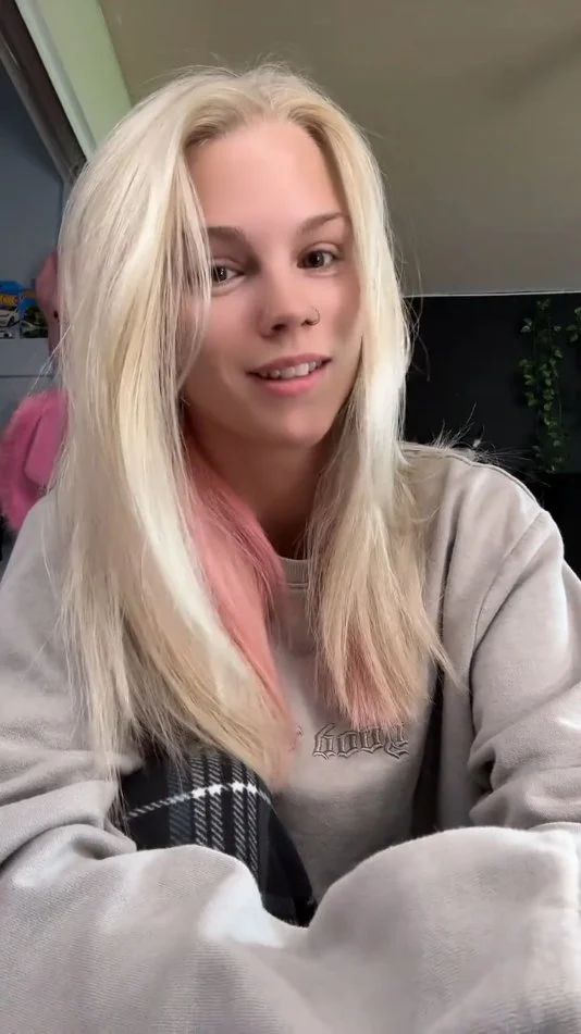 TikTok Cuties 351 image 11