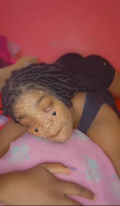 She twerks while waiting for that cum cover image