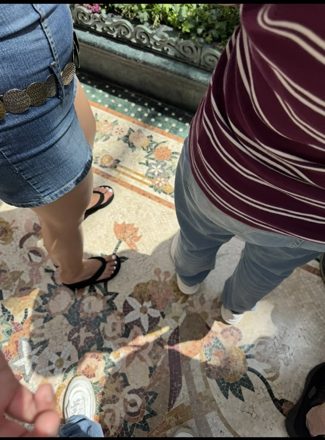 Latina sexy feet wedge sandals image 2