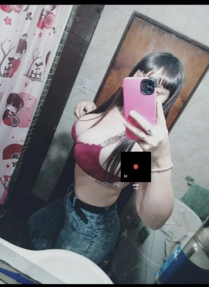 Pendeja trola Morocha de cafecito putita con enormes par de tetas ricas image 4